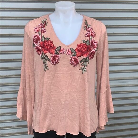 Miss Love boho style top with embroidery at neck - Picture 3 of 8